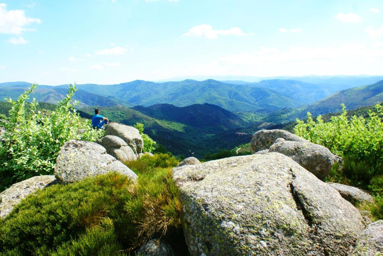 Gites La Boletiere Saint-Étienne-du-Valdonnez Εξωτερικό φωτογραφία